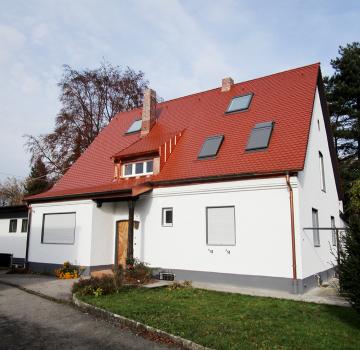 Dach- und Fassdensanierung eines Einfamilienhauses in Augsburg - Oberhausen